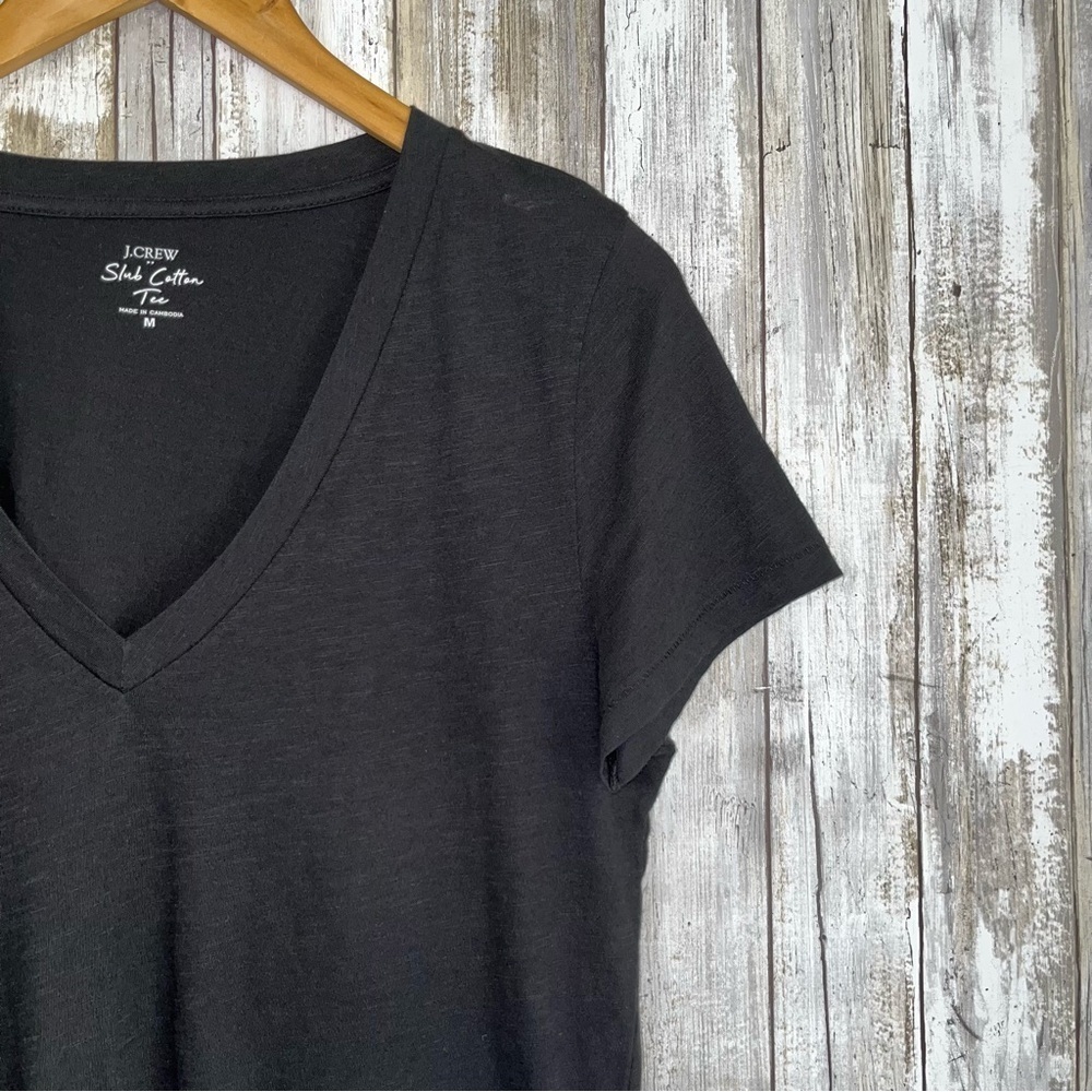 J.Crew Black Slub Cotton V Neck Tee Women’s Medium Casual Basic Everyday Top - Picture 2 of 3